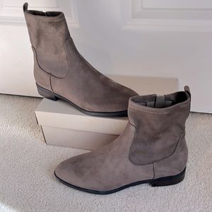 Marc Fisher ankle boots size 7